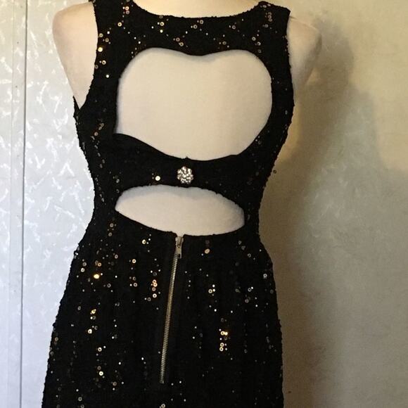 Black and gold back cutout emerald sundae size 9 sleeveless dress - Picture 3 of 7